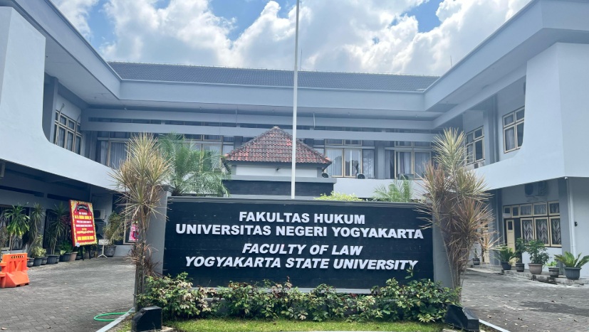 Fakultas Hukum UNY