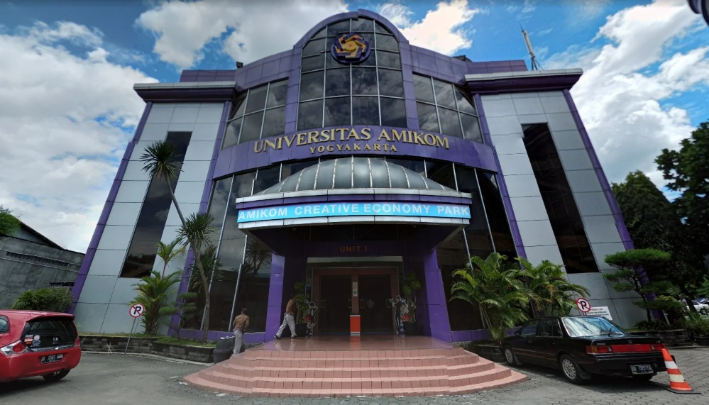 Ilmu Komputer Universitas Amikom Yogyakarta